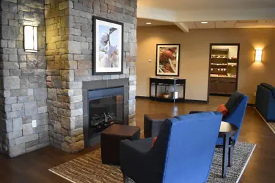 Photo 4 - Comfort Inn and Suites Near Lake Guntersville