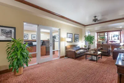Photo 4 - Hampton Inn & Suites Florence-North-I-95