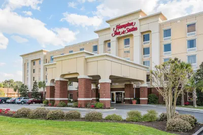 Photo 2 - Hampton Inn & Suites Florence-North-I-95
