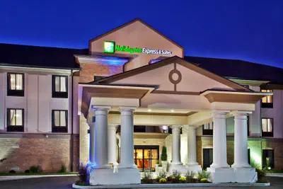 Photo 2 - Holiday Inn Express Hotel & Suites Crawfordsville by IHG