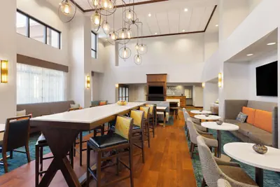 Photo 3 - Hampton Inn & Suites Savannah-Airport
