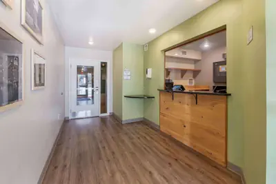 Photo 4 - Extended Stay America Select Suites - Cincinnati - Florence - Airport