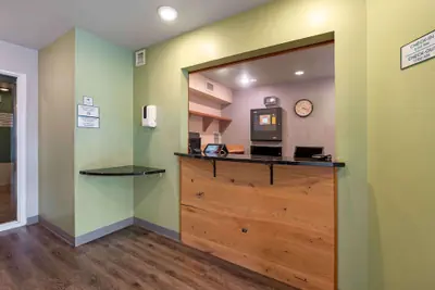 Photo 3 - Extended Stay America Select Suites - Cincinnati - Florence - Airport