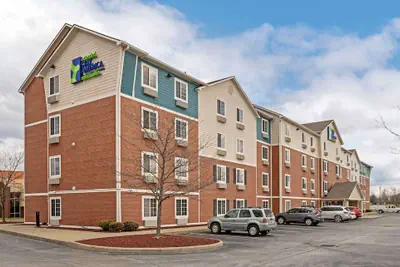Photo 2 - Extended Stay America Select Suites - Cincinnati - Florence - Airport