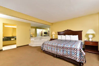 Photo 2 - Americas Best Value Inn Starke