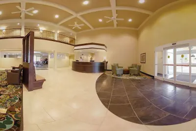 Photo 3 - Comfort Suites near Hot Springs Park
