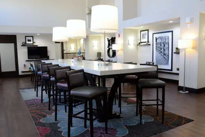 Photo 2 - Hampton Inn & Suites Chicago Southland-Matteson