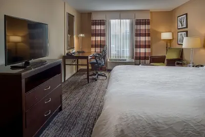 Photo 5 - Hilton Garden Inn St. Louis Airport
