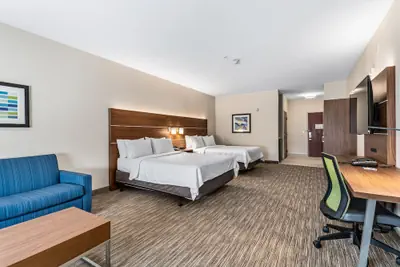 Photo 4 - Holiday Inn Express Suites Van Buren-Ft Smith Area by IHG
