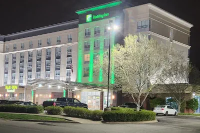 Photo 2 - Holiday Inn Louisville Airport South by IHG