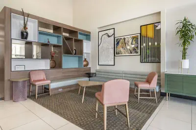 Photo 4 - Holiday Inn Louisville Airport South by IHG