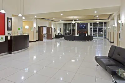 Photo 5 - Holiday Inn Louisville Airport South by IHG