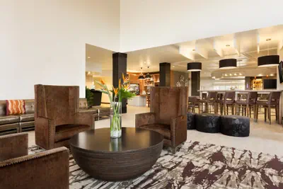 Photo 2 - DoubleTree by Hilton Hotel Oklahoma City Airport