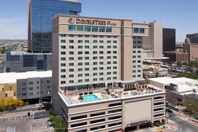 Photo 2 - DoubleTree by Hilton El Paso Downtown