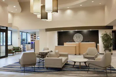 Photo 5 - Fairfield Inn & Suites by Marriott Miami Airport South