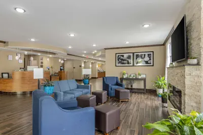 Photo 5 - Comfort Suites At Kennesaw State University