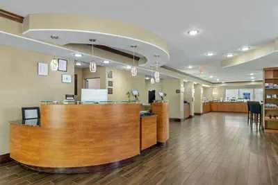Photo 4 - Comfort Suites At Kennesaw State University