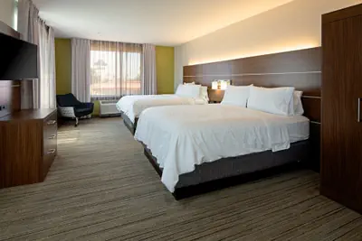 Photo 3 - Holiday Inn Express Hotel & Suites Fresno South by IHG