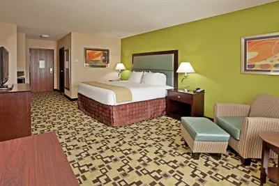 Photo 5 - Holiday Inn Express Troutville by IHG