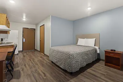 Photo 5 - WoodSpring Suites Macon North I-75
