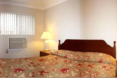 Photo 5 - Sunset Inn and Suites