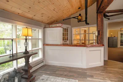Photo 4 - Whitneys Inn at Black Mountain