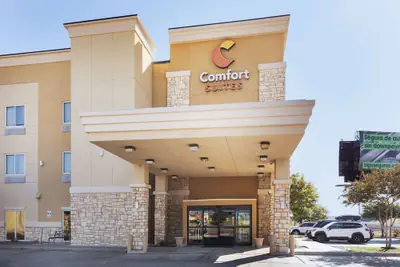 Photo 2 - Comfort Suites West Dallas - Cockrell Hill