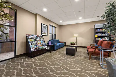 Photo 5 - Comfort Suites Nashville near Percy Priest Lake