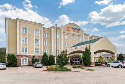Photo 2 - Comfort Suites Vicksburg
