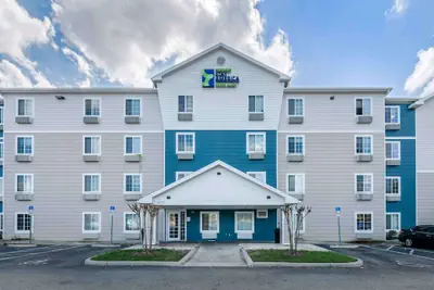 Photo 2 - Extended Stay America Select Suites - Orlando - Sanford - Airport
