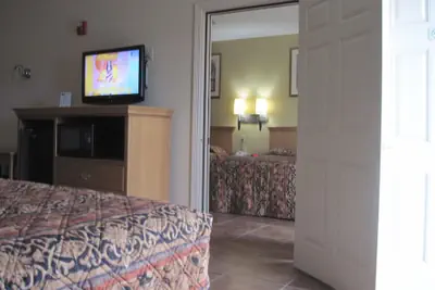 Photo 5 - Texas Inn Weslaco