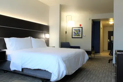 Photo 3 - Holiday Inn Express & Suites Napa American Canyon by IHG