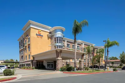 Photo 2 - Comfort Suites Ontario Airport Convention Center