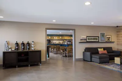 Photo 5 - Country Inn & Suites by Radisson, Marion, IL