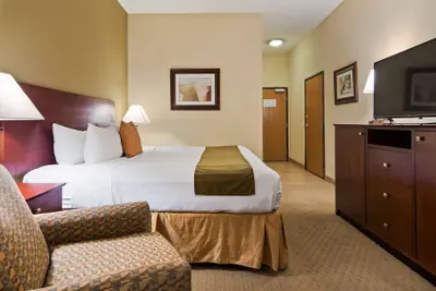 Photo 4 - Best Western Plus Montezuma Inn & Suites