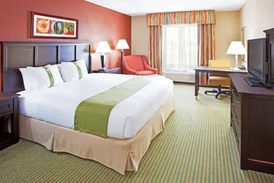 Photo 4 - Holiday Inn Midland by IHG
