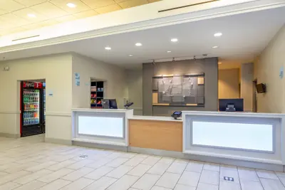 Photo 3 - Holiday Inn Express Crystal River by IHG