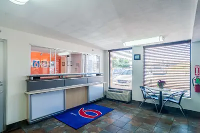 Photo 5 - Motel 6 Oklahoma City, OK - South