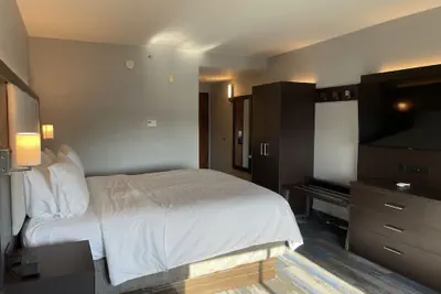 Photo 4 - Holiday Inn Express Hotel & Suites Columbia East - Elkridge by IHG