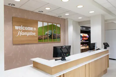 Photo 3 - Hampton Inn & Suites Jennings