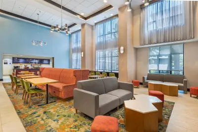 Photo 4 - Hampton Inn & Suites Moreno Valley