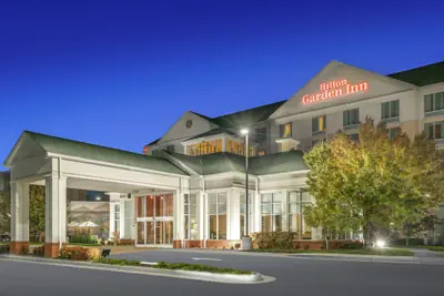 Photo 2 - Hilton Garden Inn Richmond Airport
