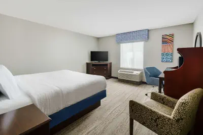 Photo 5 - Hampton Inn & Suites West Sacramento