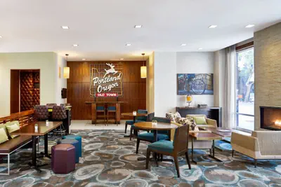 Photo 3 - Courtyard by Marriott Portland City Center