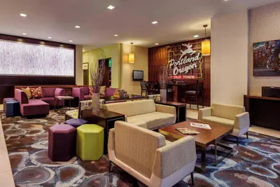 Photo 5 - Courtyard by Marriott Portland City Center