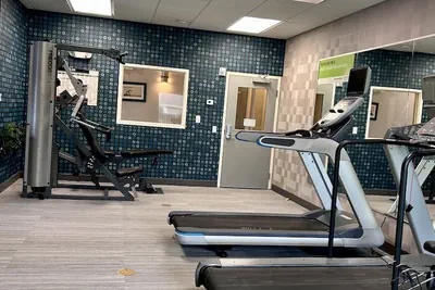 Photo 2 - La Quinta Inn & Suites by Wyndham-Brookshire-West Katy