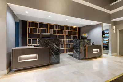 Photo 4 - La Quinta Inn & Suites by Wyndham-Brookshire-West Katy