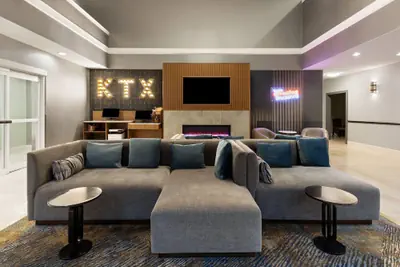 Photo 3 - La Quinta Inn & Suites by Wyndham-Brookshire-West Katy