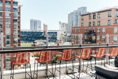 Photo 2 - Hotel Indigo San Diego-Gaslamp Quarter by IHG