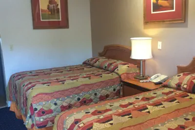Photo 2 - Crown Lodge Motel Oakland
